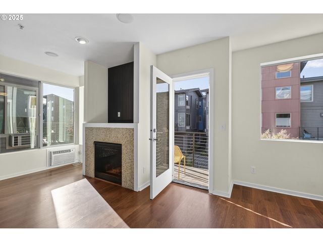 8083 N LEAVITT Ave, Portland, OR 97203