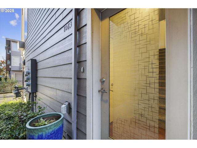 8083 N LEAVITT Ave, Portland, OR 97203