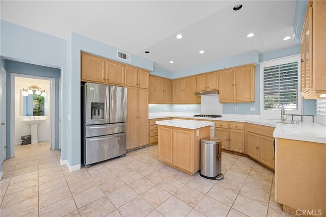 43 Del Carlo, Irvine, CA 92606
