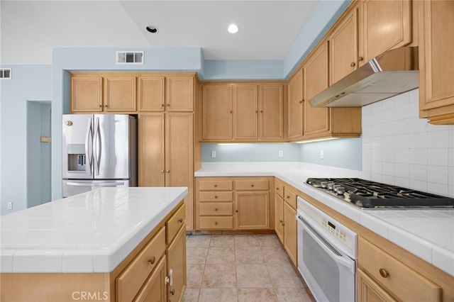 43 Del Carlo, Irvine, CA 92606