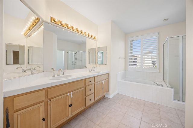 43 Del Carlo, Irvine, CA 92606