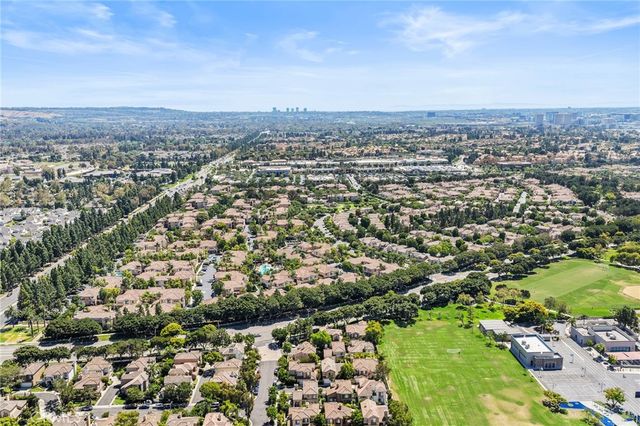 43 Del Carlo, Irvine, CA 92606