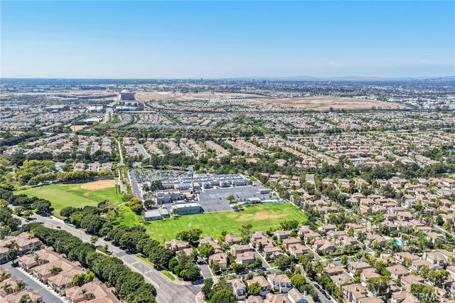 43 Del Carlo, Irvine, CA 92606