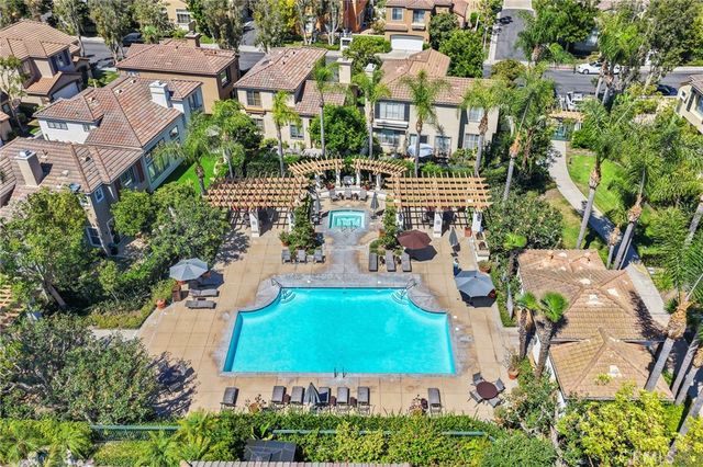43 Del Carlo, Irvine, CA 92606