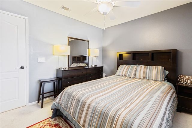 38113 Versailles, Palmdale, CA 93552