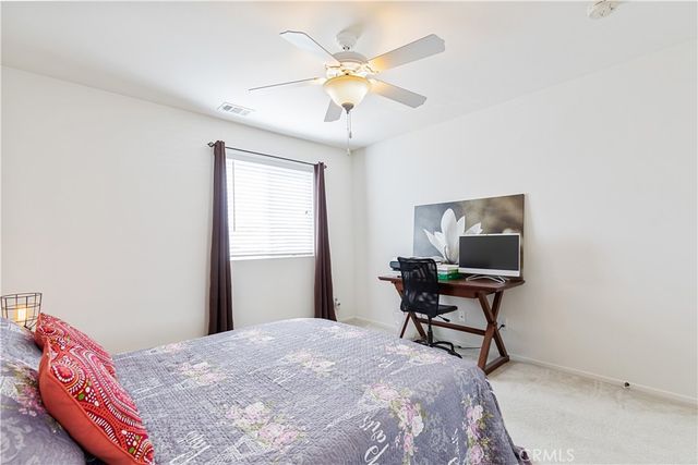 38113 Versailles, Palmdale, CA 93552
