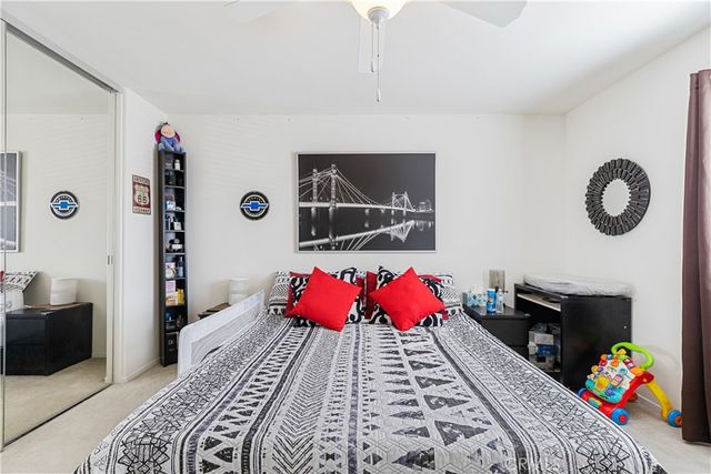 38113 Versailles, Palmdale, CA 93552