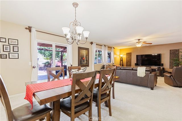 38113 Versailles, Palmdale, CA 93552