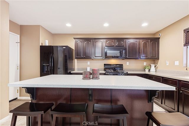 38113 Versailles, Palmdale, CA 93552