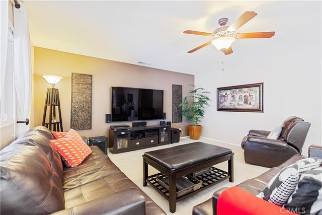 38113 Versailles, Palmdale, CA 93552