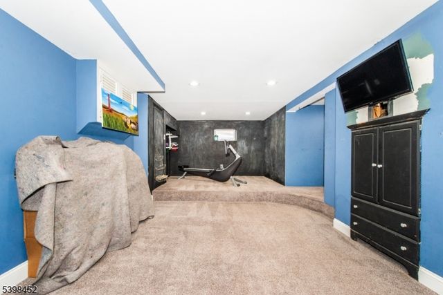 113 Lane Ave, West Caldwell Twp., NJ 07006