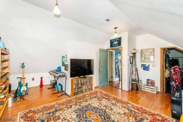 113 Lane Ave, West Caldwell Twp., NJ 07006