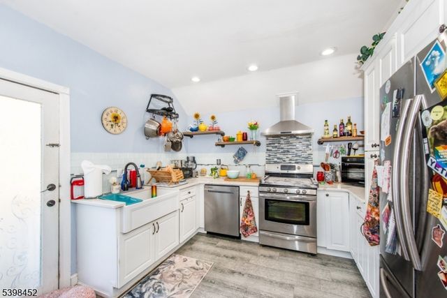 113 Lane Ave, West Caldwell Twp., NJ 07006