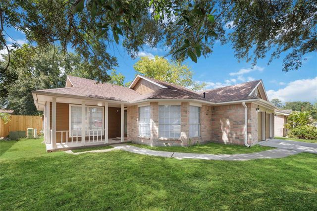 10727 Kentington Oak Drive, Humble, TX 77396