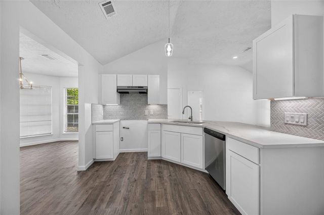10727 Kentington Oak Drive, Humble, TX 77396