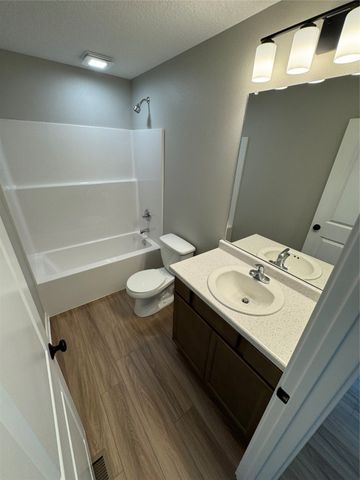 4512 SW 2nd Street, Des Moines, IA 50315