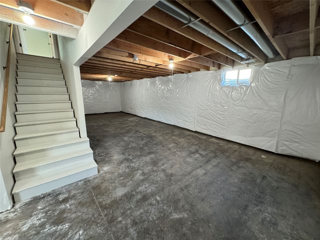 4512 SW 2nd Street, Des Moines, IA 50315