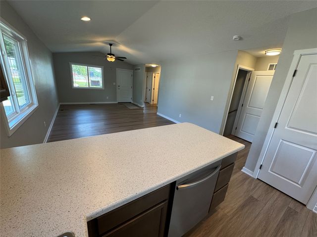 4512 SW 2nd Street, Des Moines, IA 50315