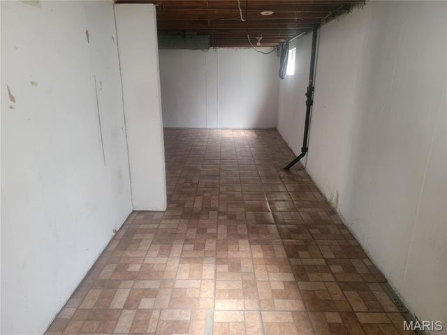 3825 Illinois Avenue, St Louis, MO 63118
