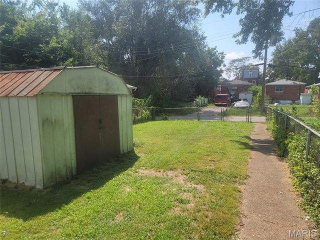3825 Illinois Avenue, St Louis, MO 63118