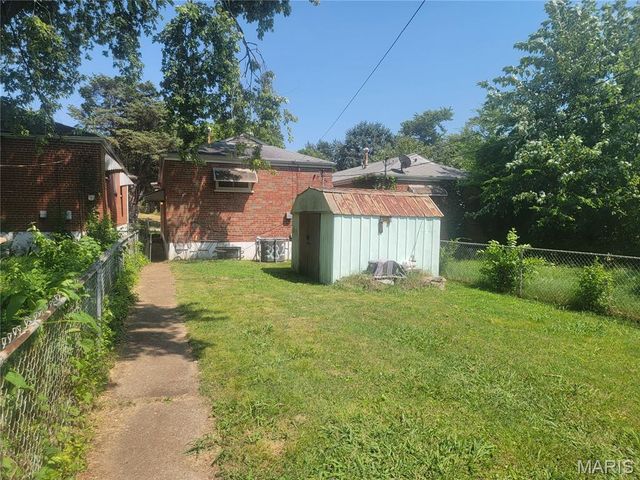3825 Illinois Avenue, St Louis, MO 63118