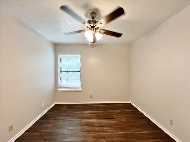 1108 N Elm Street 10, Denton, TX 76201