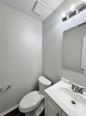 1108 N Elm Street 10, Denton, TX 76201