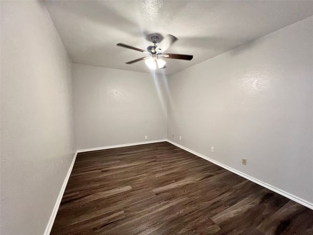 1108 N Elm Street 10, Denton, TX 76201