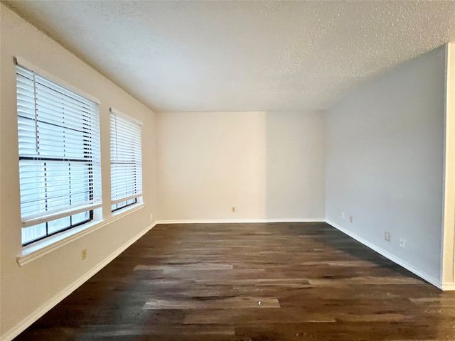 1108 N Elm Street 10, Denton, TX 76201