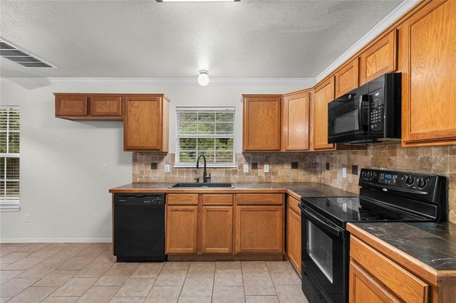 6 Bracknell Lane, Bella Vista, AR 72715