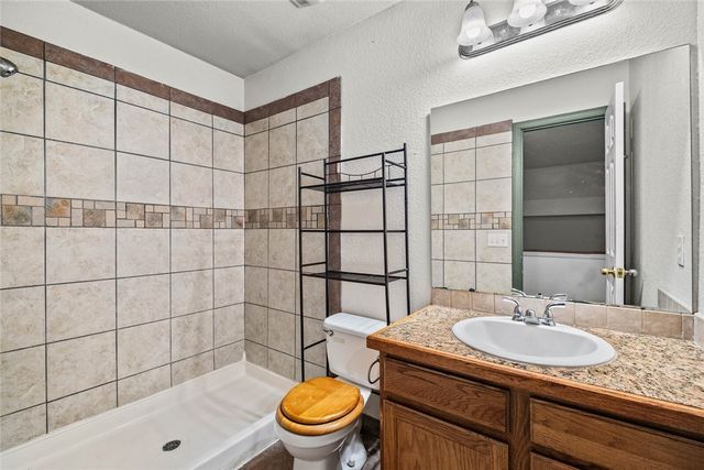 6 Bracknell Lane, Bella Vista, AR 72715