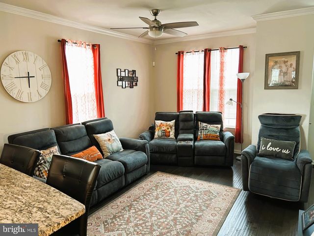 101 KATI CT, Gilbertsville, PA 19525