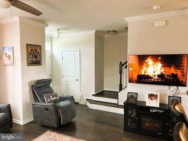 101 KATI CT, Gilbertsville, PA 19525