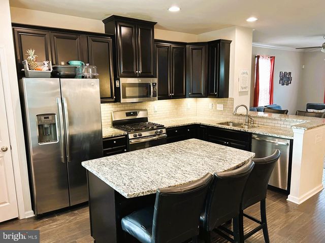 101 KATI CT, Gilbertsville, PA 19525