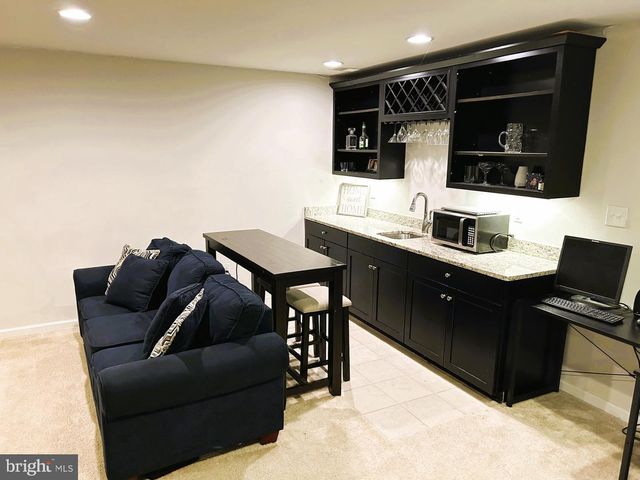 101 KATI CT, Gilbertsville, PA 19525