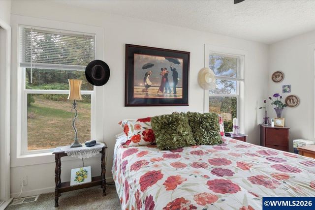 37149 Scravel Hill Rd NE, Albany, OR 97322