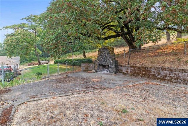 37149 Scravel Hill Rd NE, Albany, OR 97322