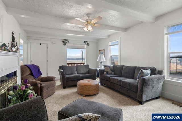 37149 Scravel Hill Rd NE, Albany, OR 97322