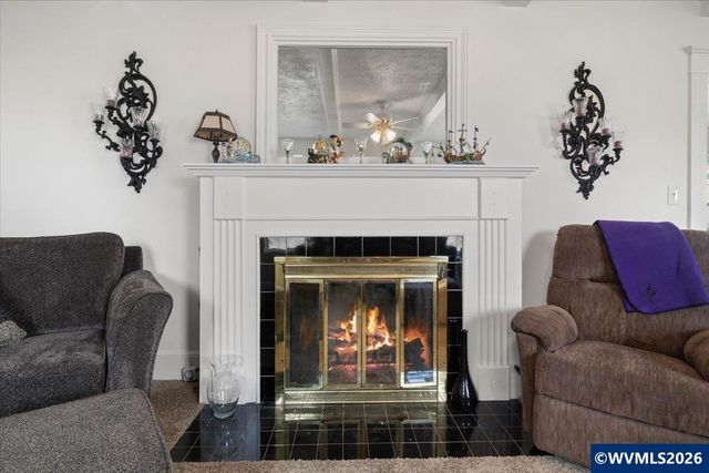 37149 Scravel Hill Rd NE, Albany, OR 97322