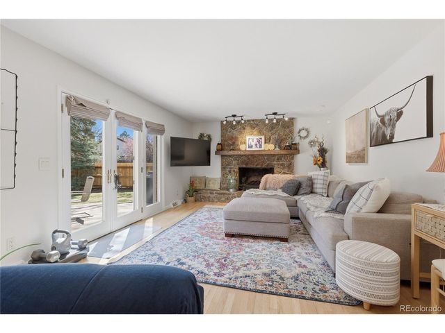 5812 S Geneva St, Greenwood Village, CO 80111