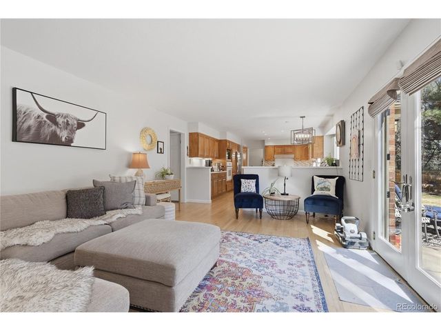 5812 S Geneva St, Greenwood Village, CO 80111