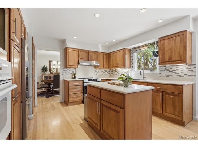 5812 S Geneva St, Greenwood Village, CO 80111