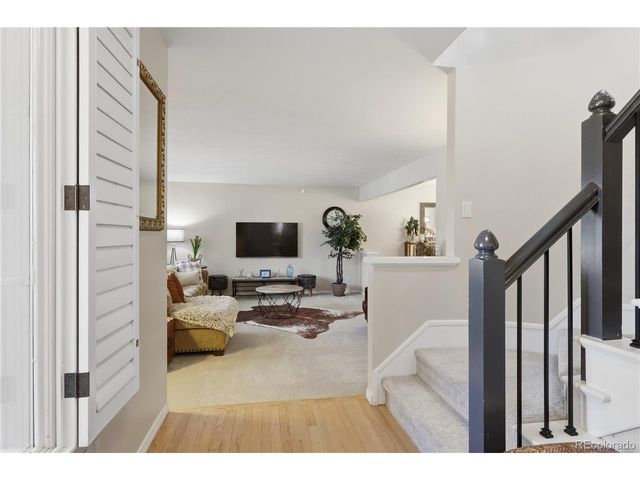 5812 S Geneva St, Greenwood Village, CO 80111