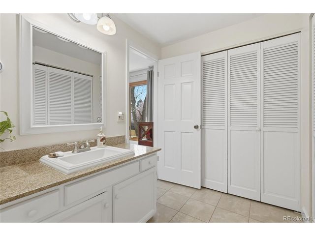 5812 S Geneva St, Greenwood Village, CO 80111