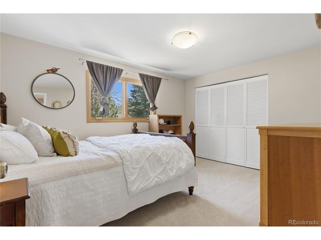 5812 S Geneva St, Greenwood Village, CO 80111