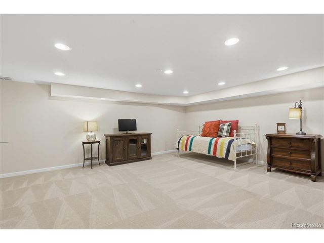 5812 S Geneva St, Greenwood Village, CO 80111