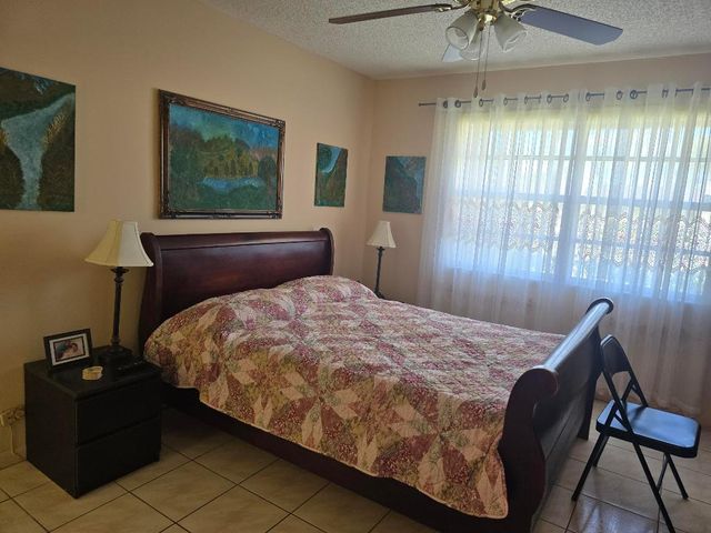 118 Lake Olive Drive, West Palm Beach, FL 33411