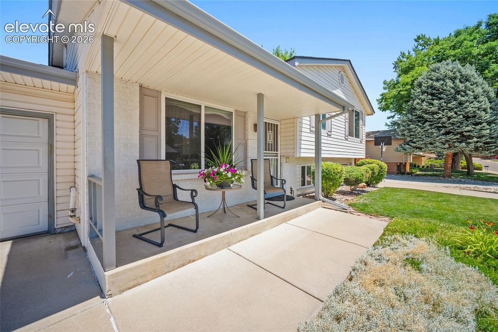 4695 W Stanford Avenue, Denver, CO 80236 — photo 5