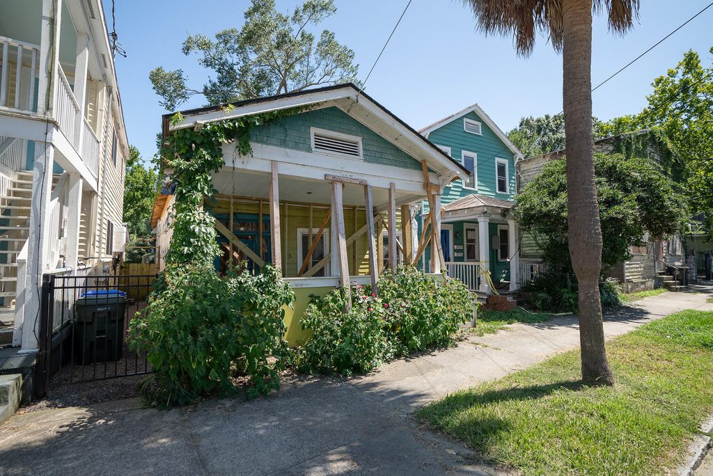 63 Nunan Street, Charleston, SC 29403