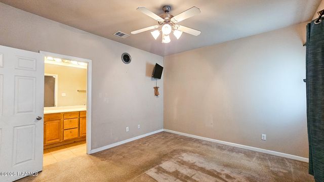 1019 Bridgetowne Lane, Breaux Bridge, LA 70517